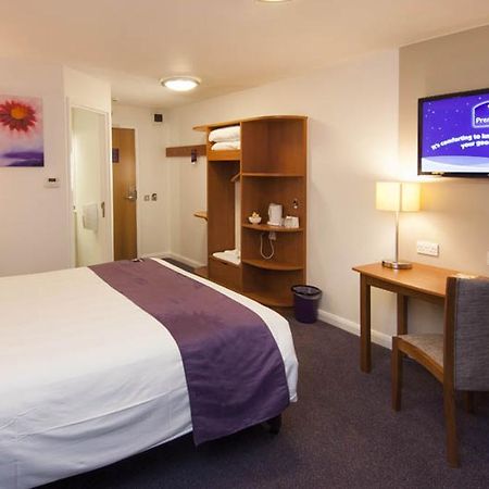 Premier Inn Bournemouth East Bagian luar foto