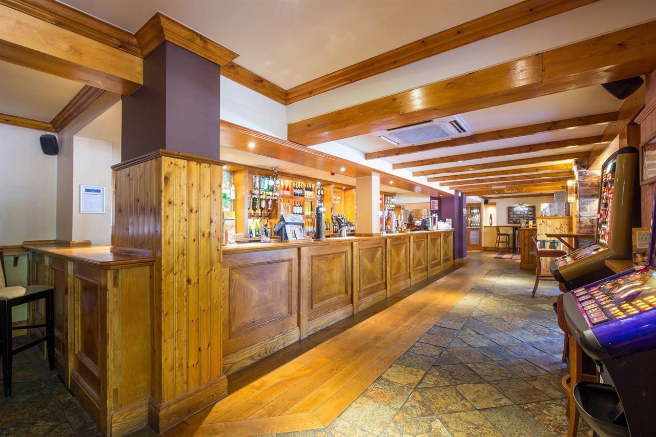 Premier Inn Bournemouth East Bagian luar foto
