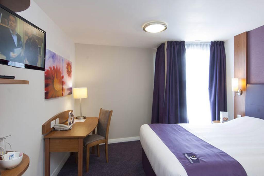 Premier Inn Bournemouth East Ruang foto